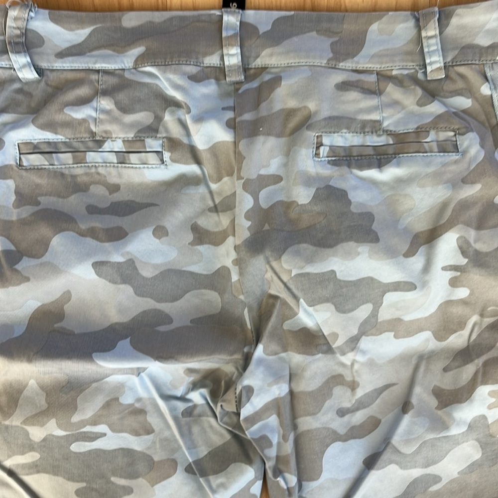 Venti6 Camo women’s pants in baby blue in size M (8). - Picture 6 of 7
